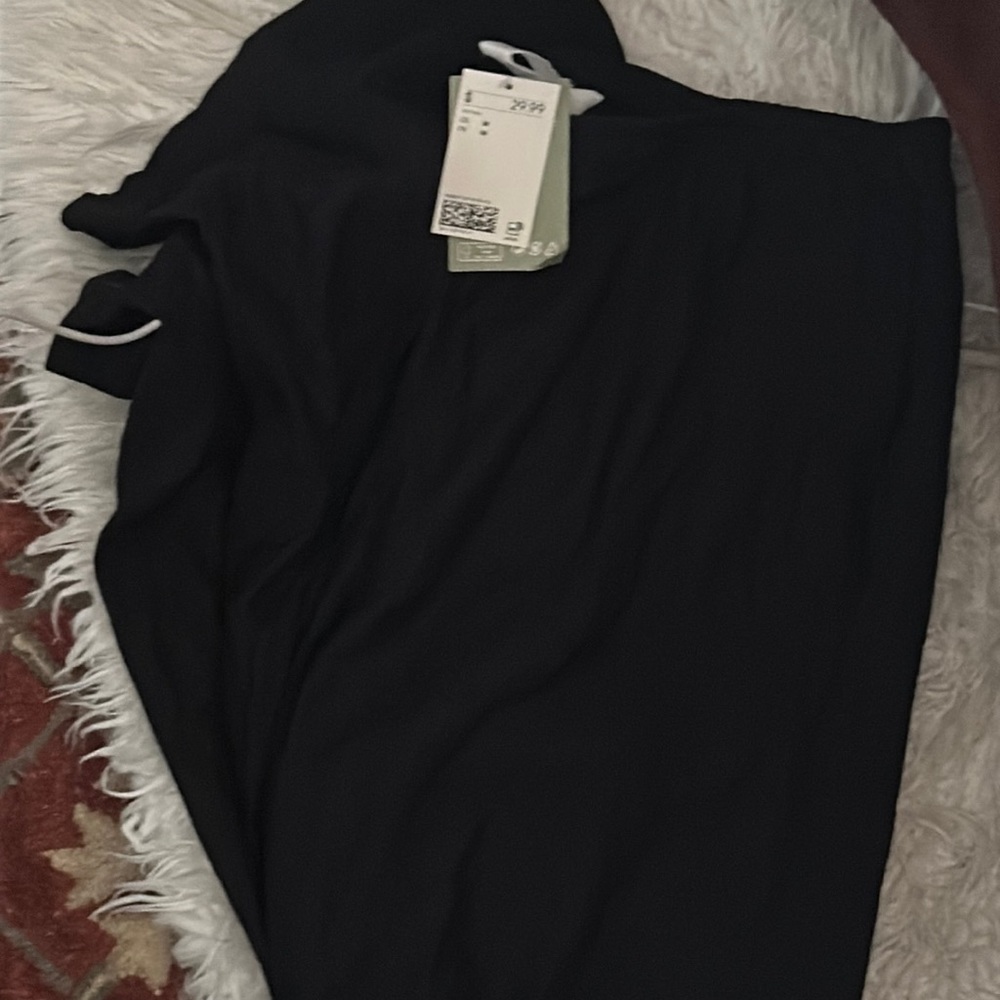 Parachute pants H&M never worn. Will steam them before shipping